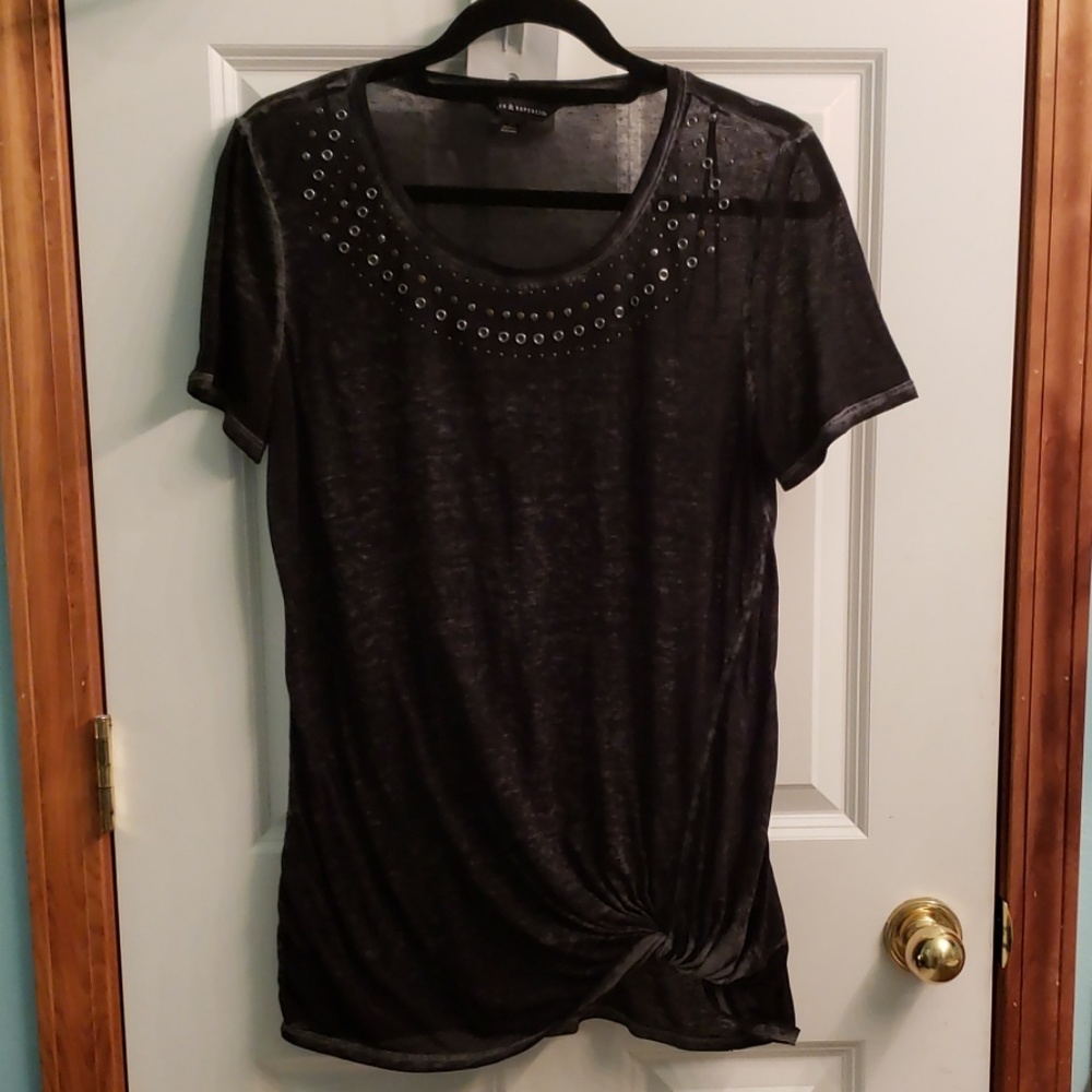 Twist-front Tee